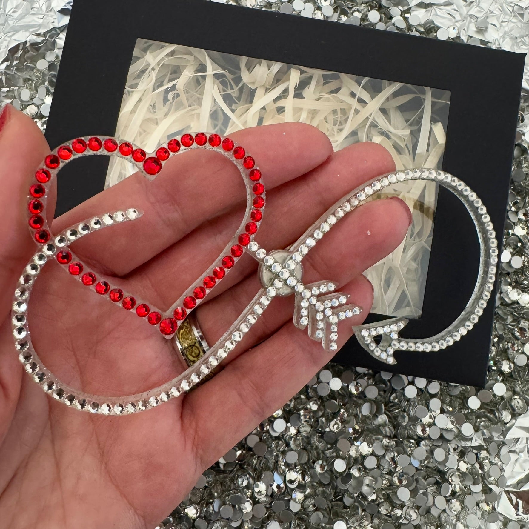 Infinity arrow with Heart interior decor rhinestone magnet White and Red Hot