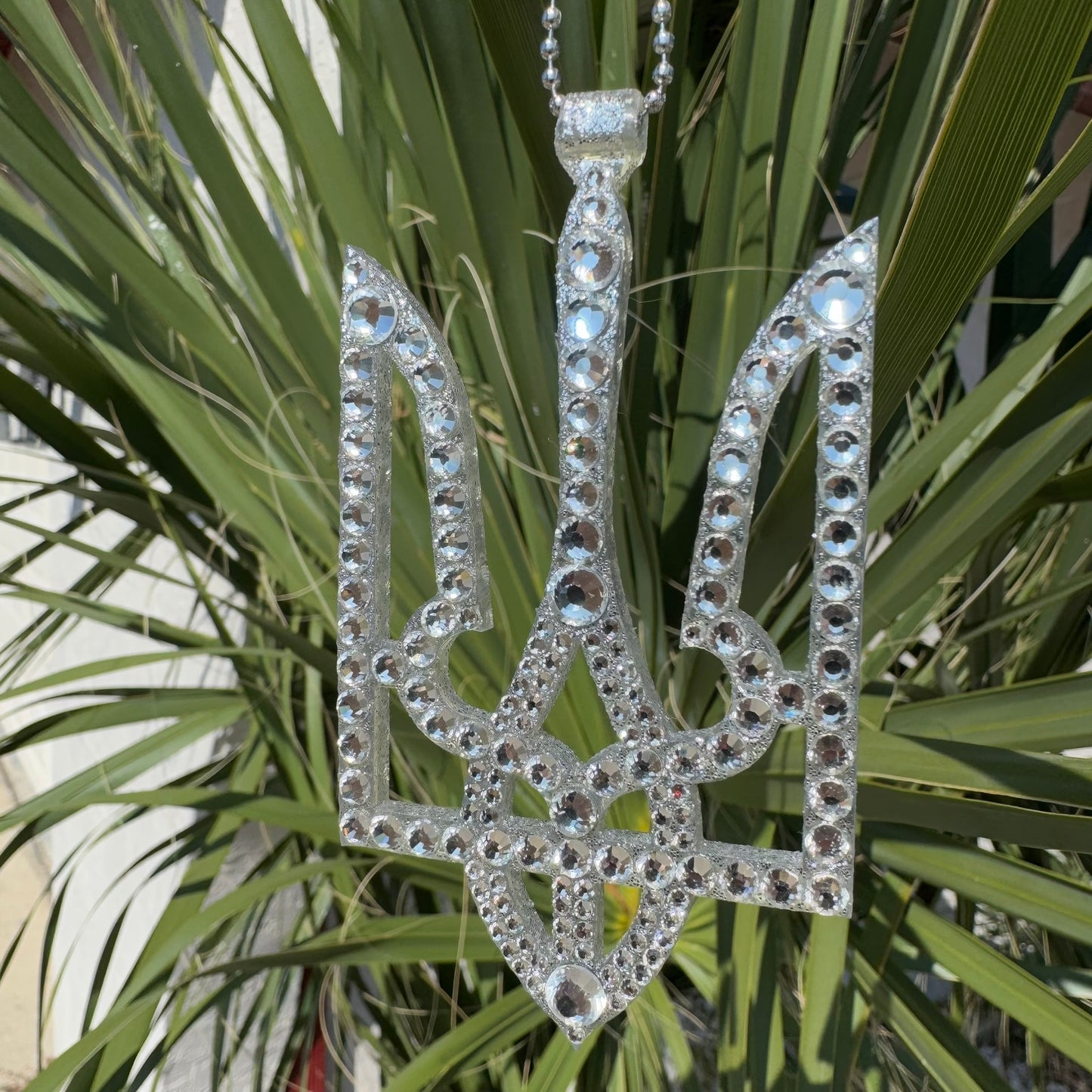Trident UA car rearview mirror  rhinestone pendant White